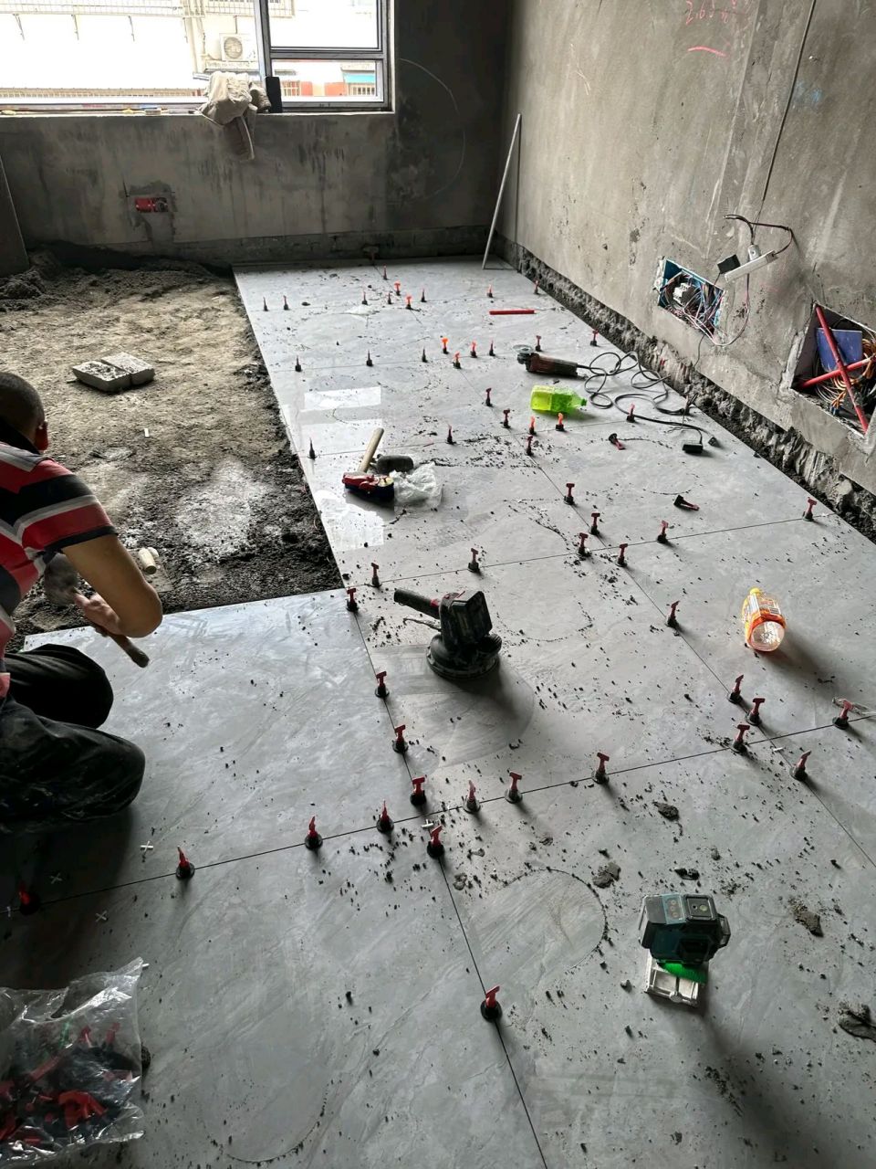 贴砖找平器怎么取下来视频教程(贴砖找平器怎么取下来视频教程全集) 贴砖找平器怎么取下来视频教程(贴砖找平器怎么取下来视频教程全集)